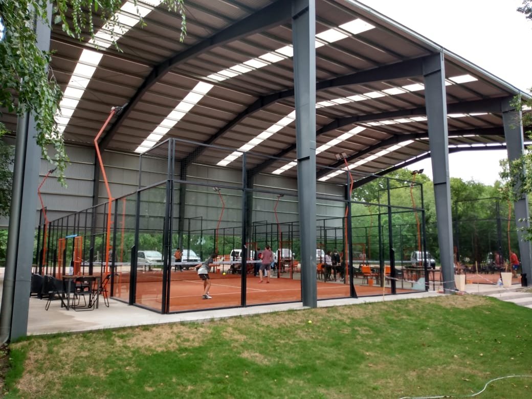 Cancha padel panoramica modelo 002